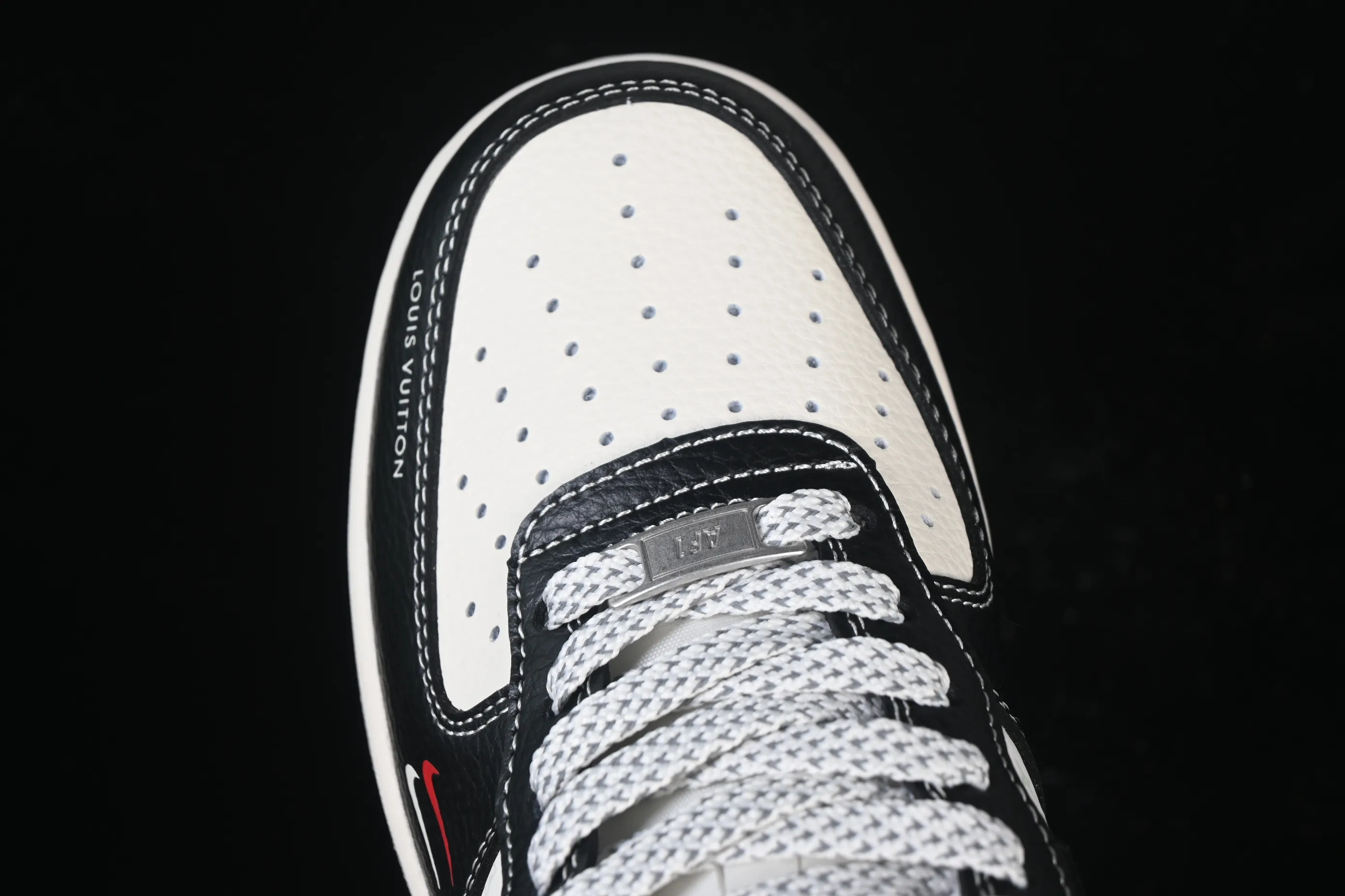All categories Nk Air Force 1 Air Force series Nk Air Force 1 Low Air Force low-top Nike Air Force 1'07 Low LV joint beige black red small double hook Air Force 1 low-top casual sneakers MZ9588-813
